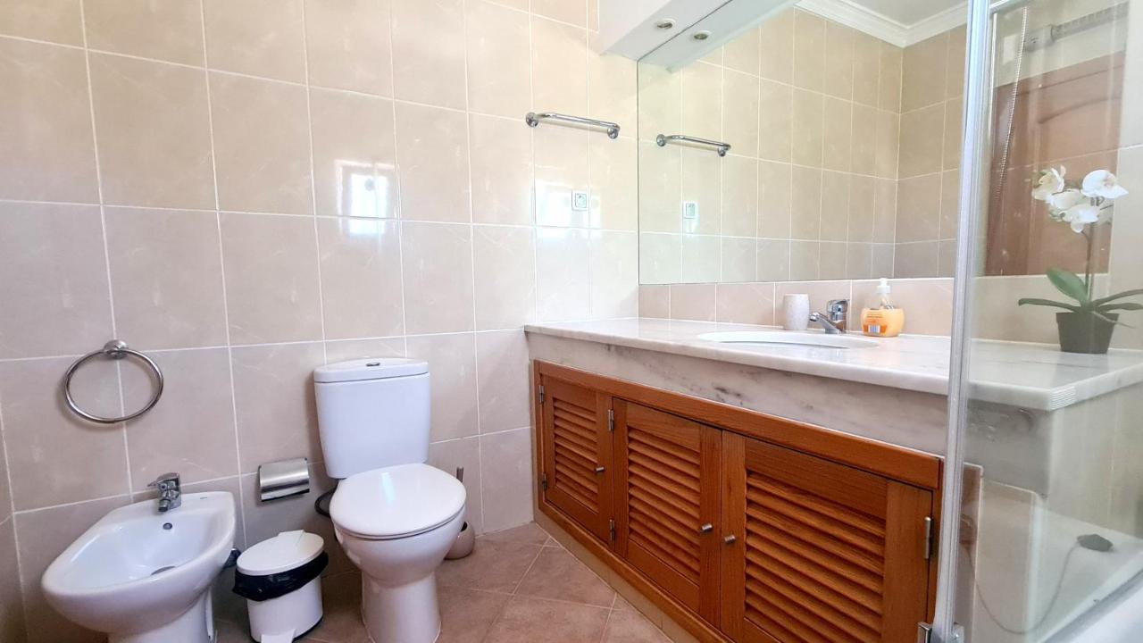 Green And Blue View Apartment Albufeira Luaran gambar